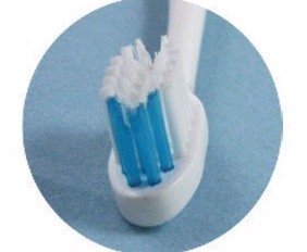 正畸护理七种兵器之一 正畸牙刷